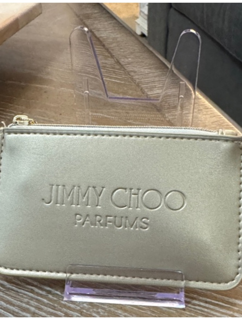 Jimmy Choo “I want Choo” .25oz perfume and credit card/Coin Pouch Gold metallic - Picture 3 of 7